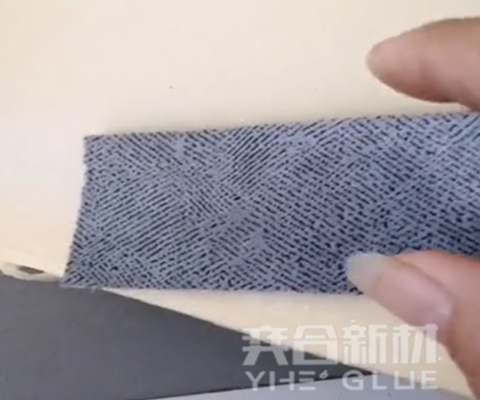 海绵粘布料用什么胶水粘?使用奕合8322EVA海绵胶水软性不发硬