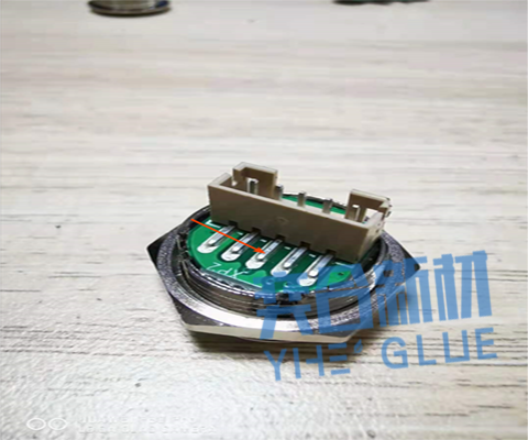 锌合金与PCB如何粘接?优选奕合金属焊接AB胶水不会让您失望