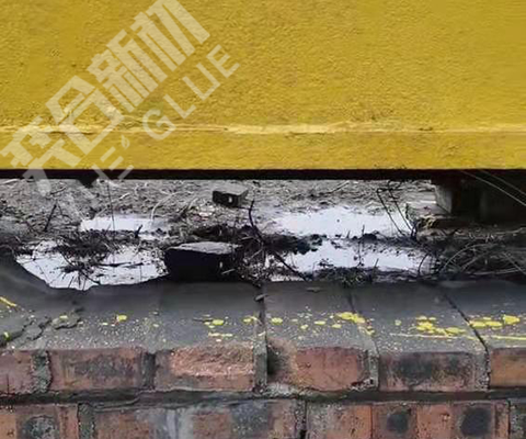 水塔渗漏水怎么补漏？ 奕合牌水塔专用修补剂修复水塔砂眼效果超牢固