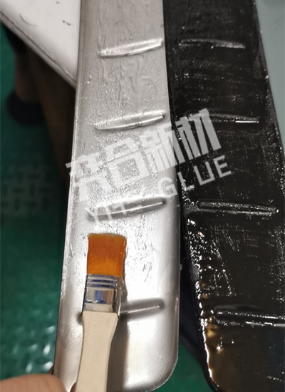 粘汽车尾箱护板专用胶水