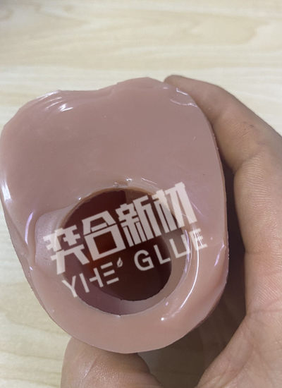 粘硅胶专用胶粘剂 奕合工厂供应透明环保硅胶专用瞬间胶水