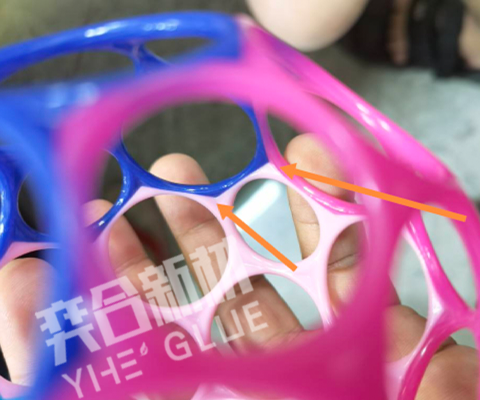 什么胶水能粘TPU材质?无白化8秒定位塑料瞬间胶黏剂_奕合胶业