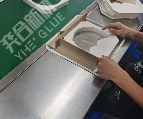 珍珠棉粘纸板用什么胶水，奕合珍珠棉胶水厂家来支招