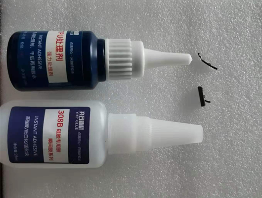 手机按键粘接案例 试试奕合这款TPU胶条粘铝件高强度瞬间胶水