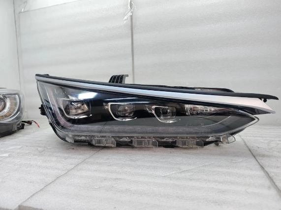 汽车转向灯专用无白化快干胶  PC粘铝合金密封好